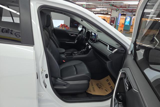Toyota RAV4 2021 2.0 L CVT 2 WD Plus — фото 15