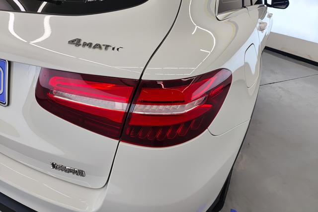 Mercedes-Benz GLC 2019 Белый из Китая