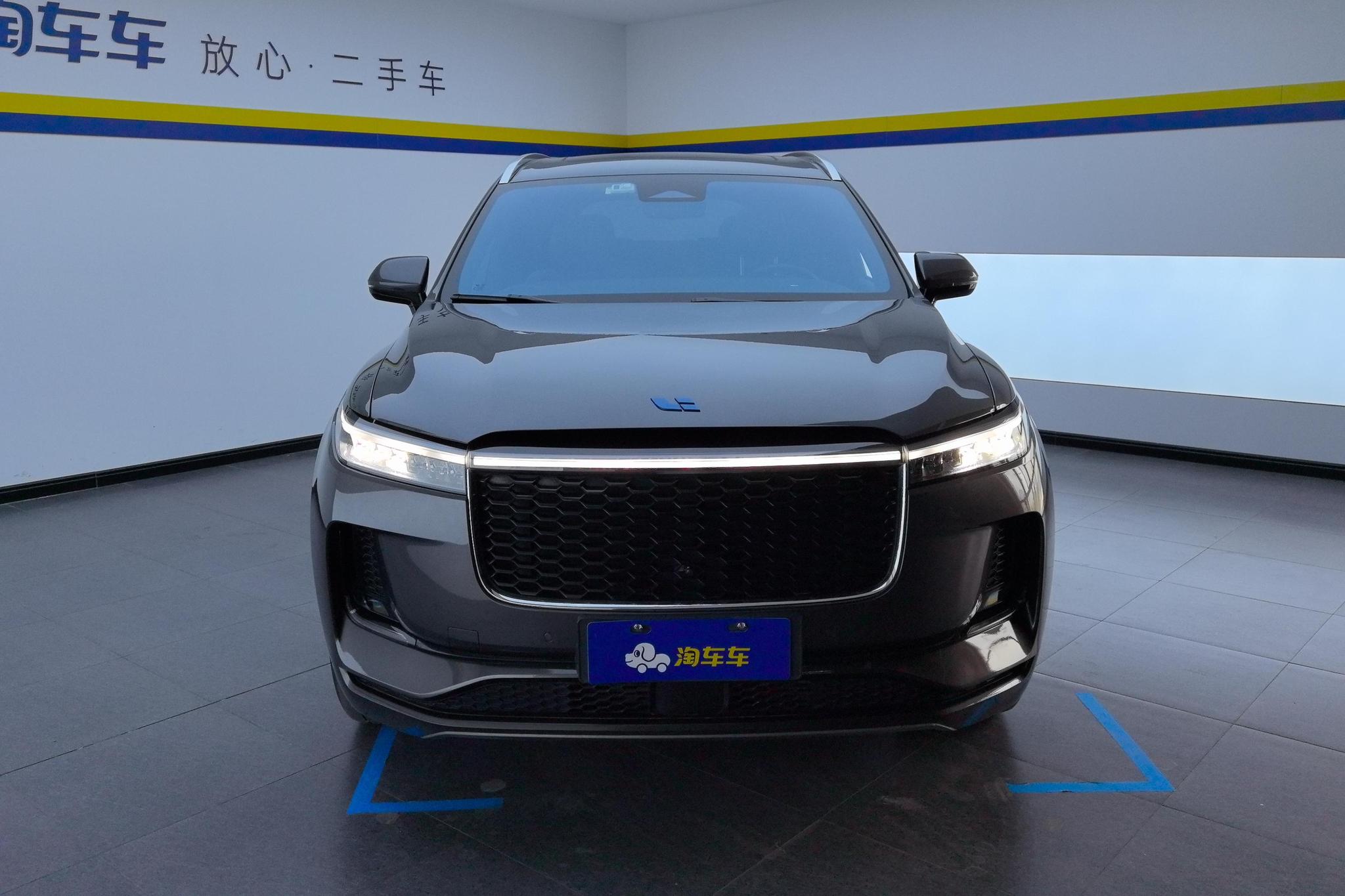 Li Auto ONE 2021 6 мест