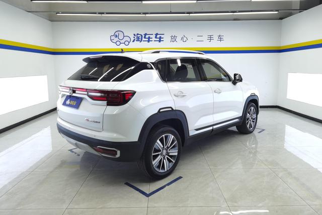 CHANGAN CS35 PLUS 2018 — фото 3