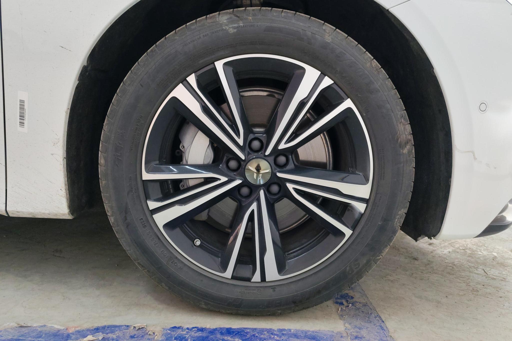 Hongqi EH7 2024 820 Pro