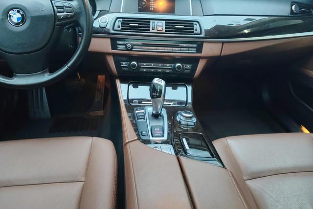 BMW 5 Series 2014 — фото 10