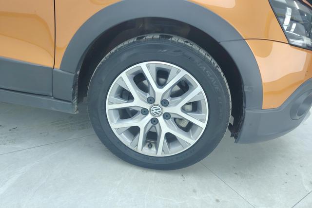 Volkswagen Polo id 3804610 из Китая 17