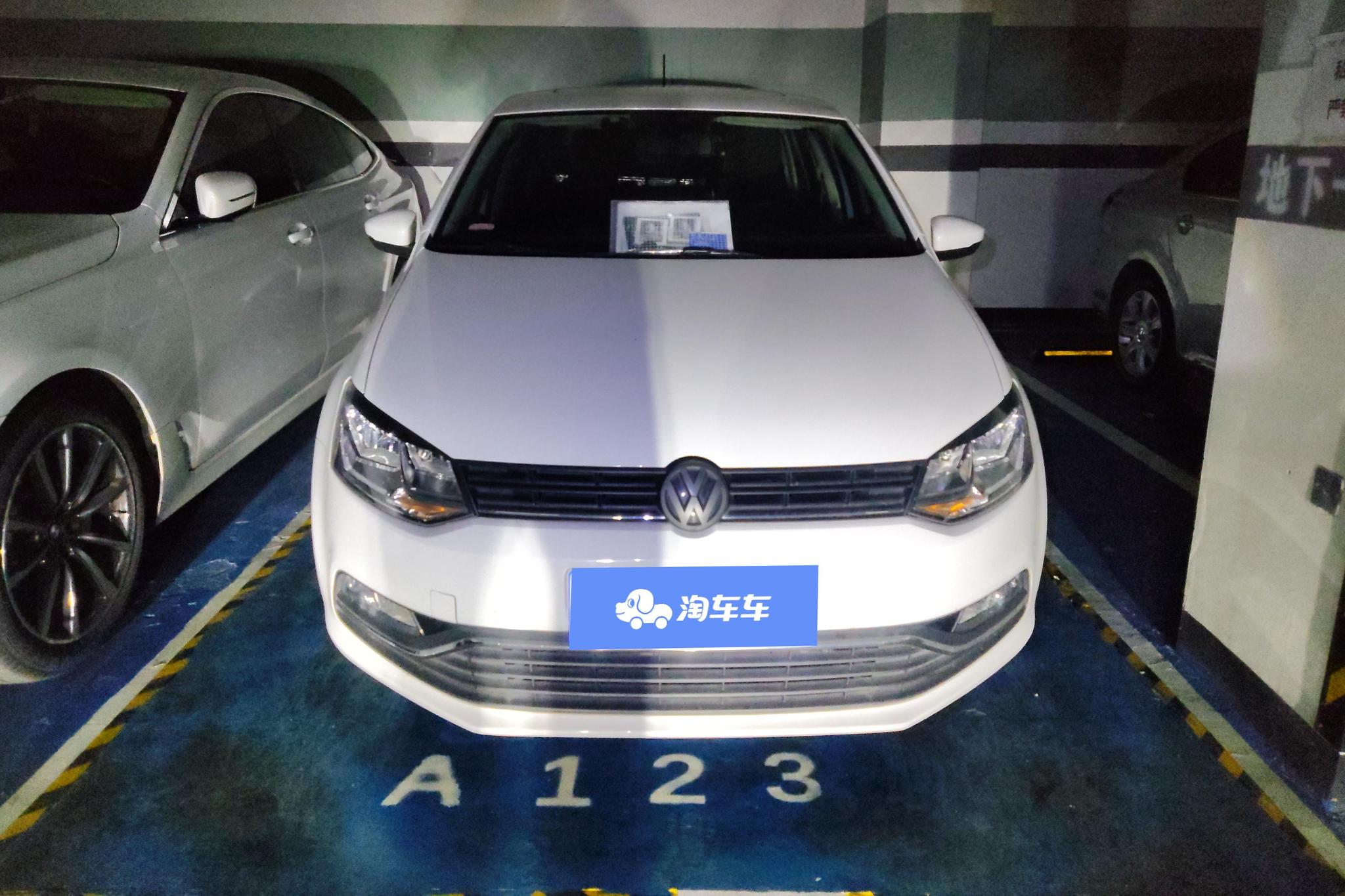 Volkswagen Polo 2018 1.5L AT