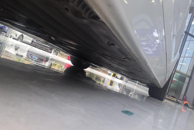 BMW 3 series id 3823634 из Китая 10