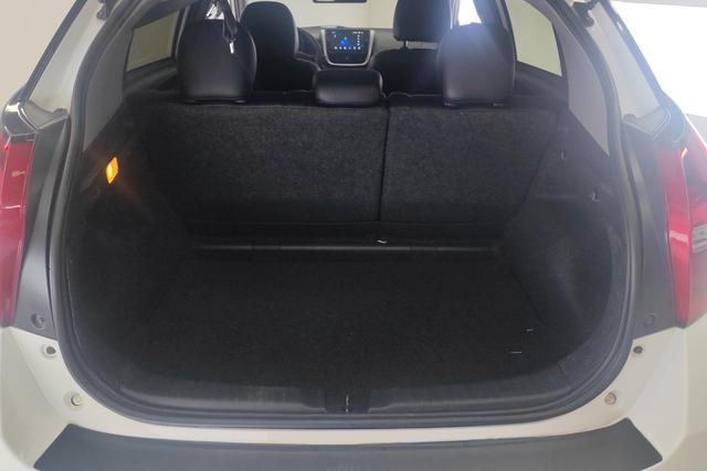 Toyota YARIS L 2019 1.5 E CVT VI — фото 17