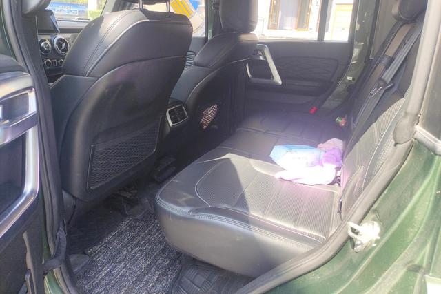 BAIC BJ40 2018 PLUS 2.0 T AT 4 WD — фото 16
