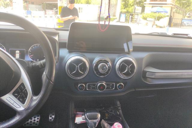 BAIC BJ40 2018 PLUS 2.0 T AT 4 WD — фото 15