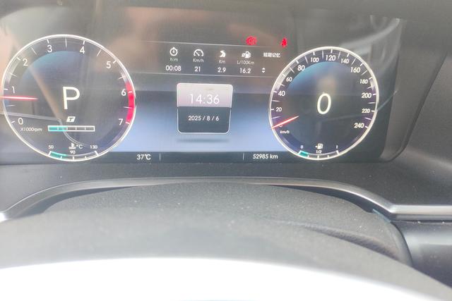 BAIC BJ40 2018 PLUS 2.0 T AT 4 WD — фото 13