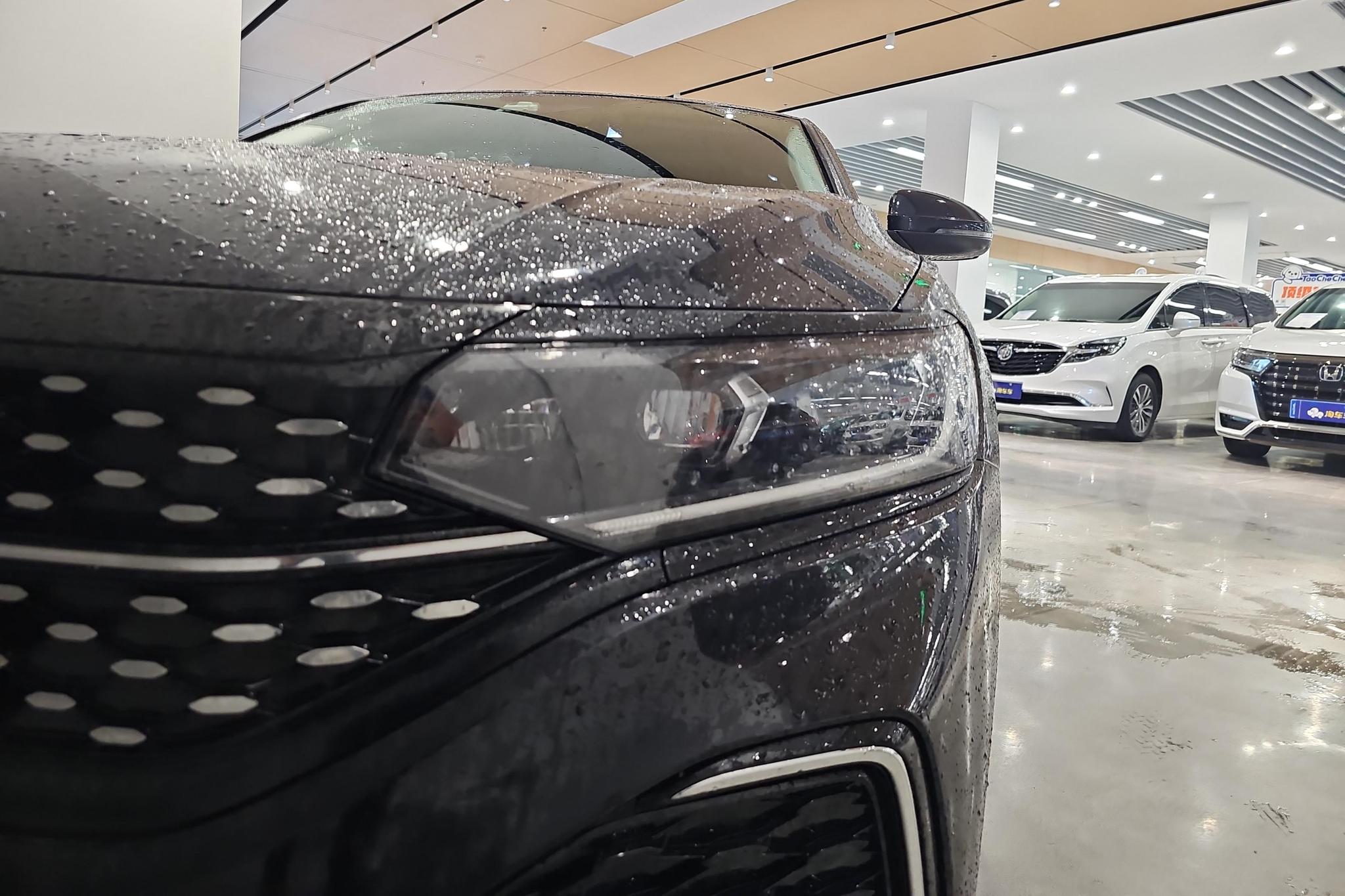 Volkswagen Passat 2022 330TSI Elite