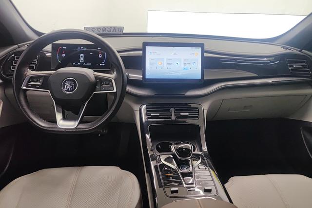 BYD Qin PLUS DM 2024 Белый из Китая, фото 4