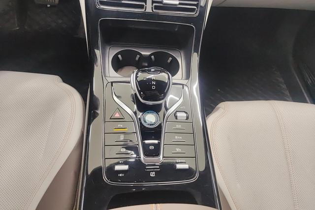 BYD Qin PLUS DM 2024 Белый из Китая, фото 6