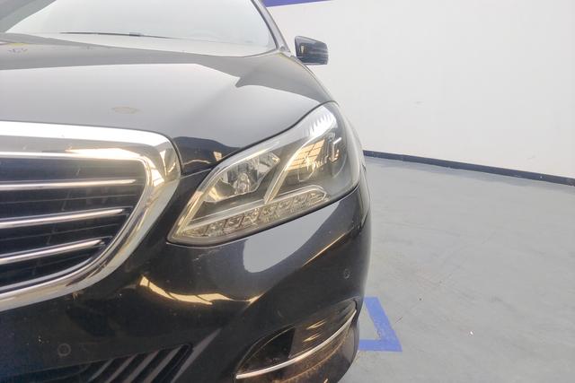 Mercedes Benz E-Class 2015 — фото 5