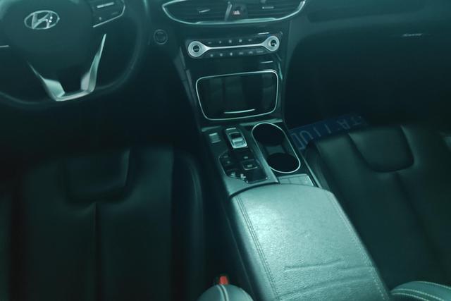 Hyundai Santa Fe 2019 380 TGDi DLX AT 2 WD VI — фото 13