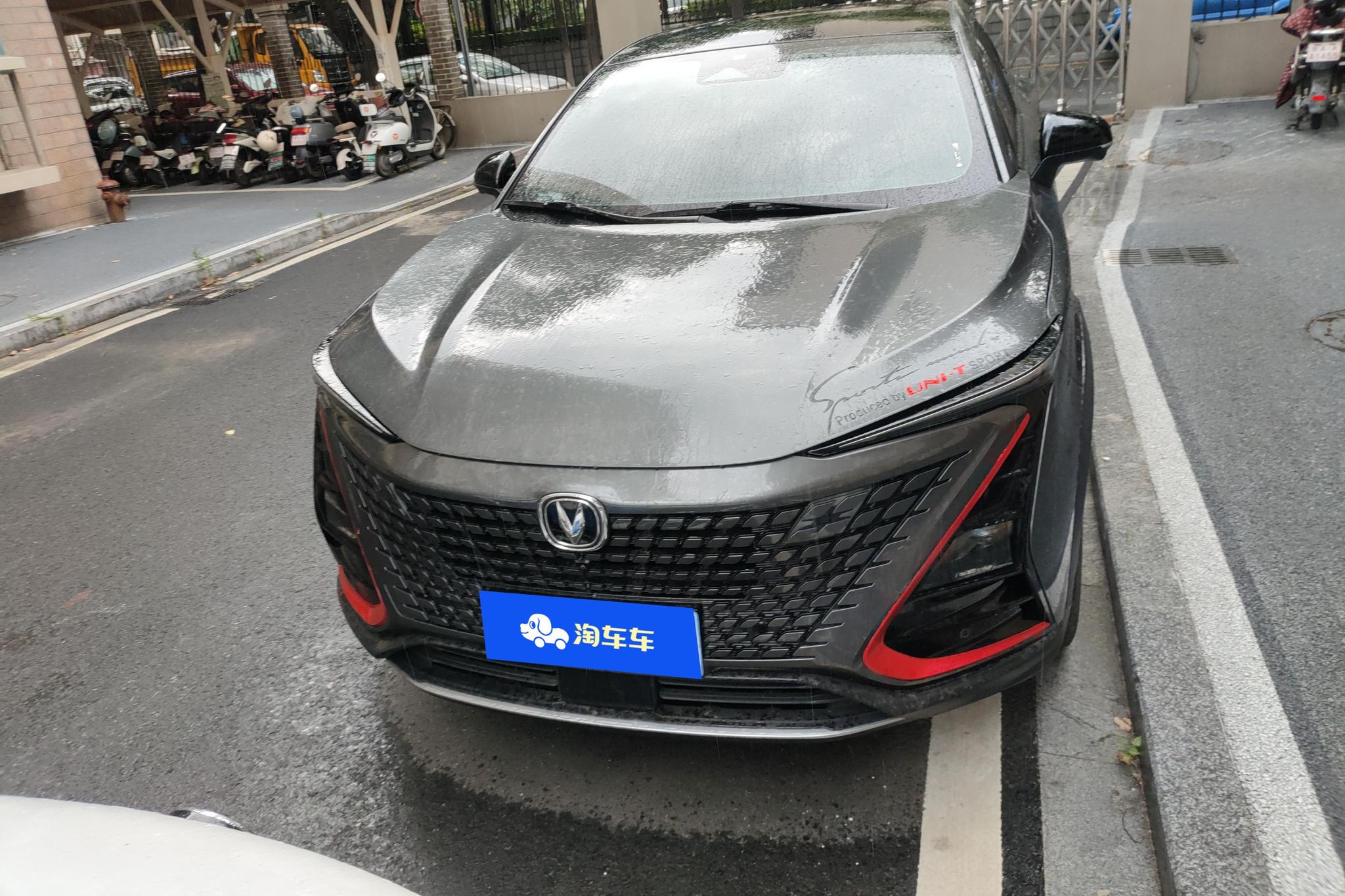 Chang'an UNI-T 2021 Темно-серый из Китая, фото 2