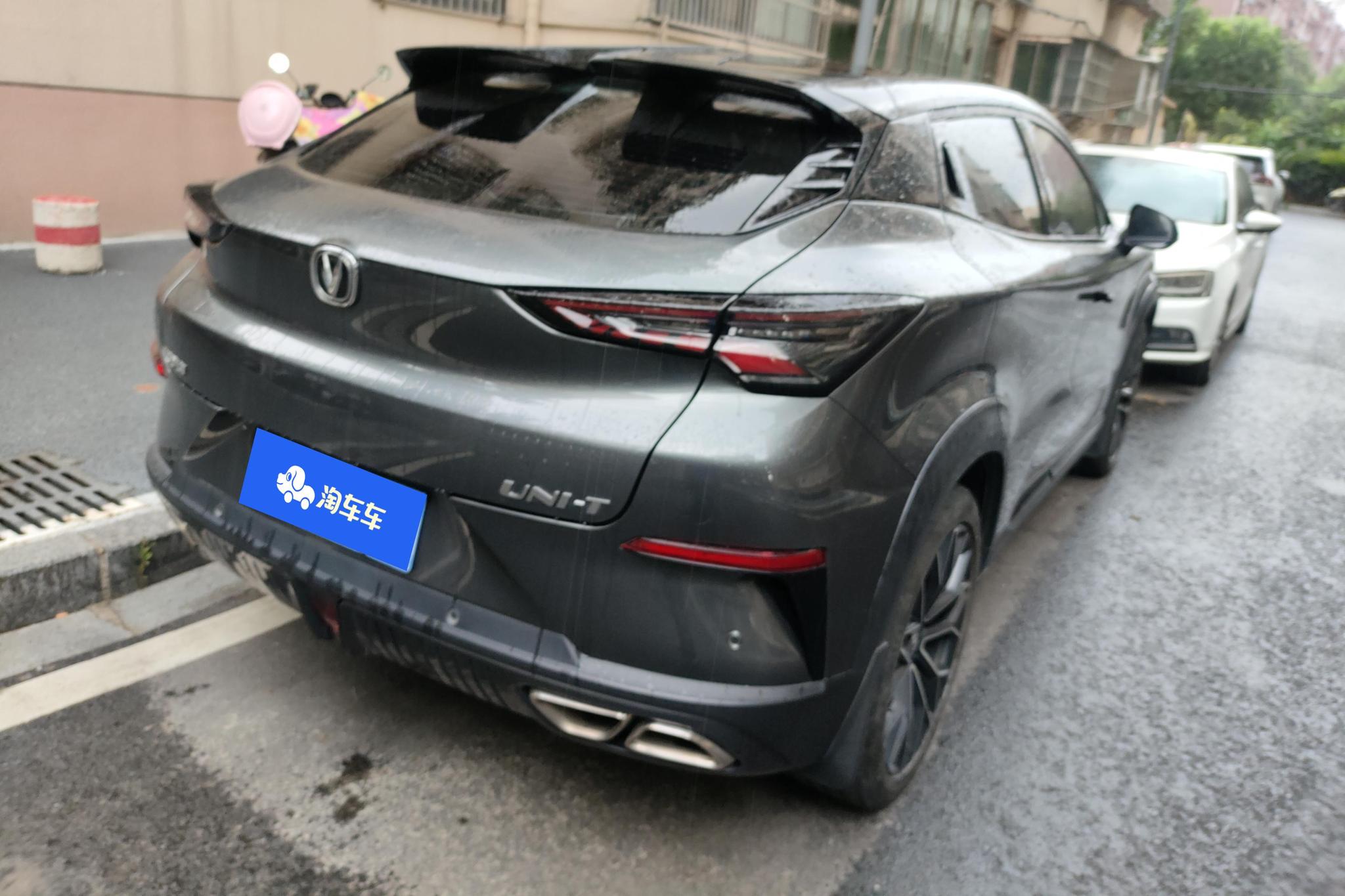 Chang'an UNI-T 2021 Темно-серый из Китая, фото 4