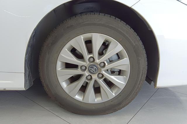 Toyota Corolla id 3804525 из Китая 17