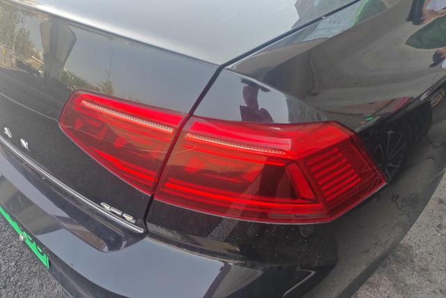 Volkswagen Magotan PHEV 2021 Черный из Китая, фото 2