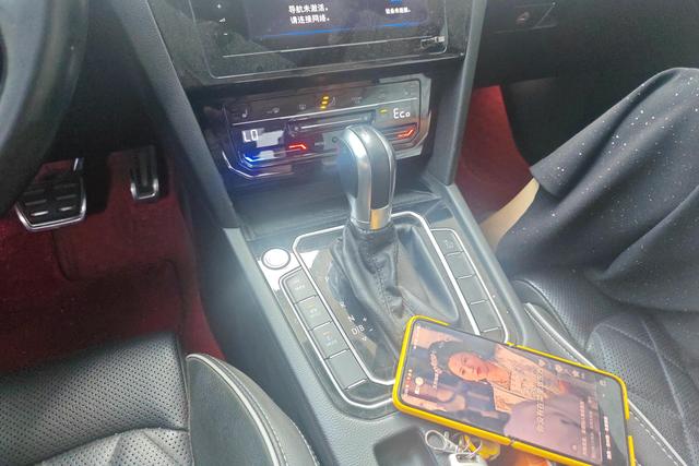 Volkswagen Magotan PHEV id 3781481 из Китая 14