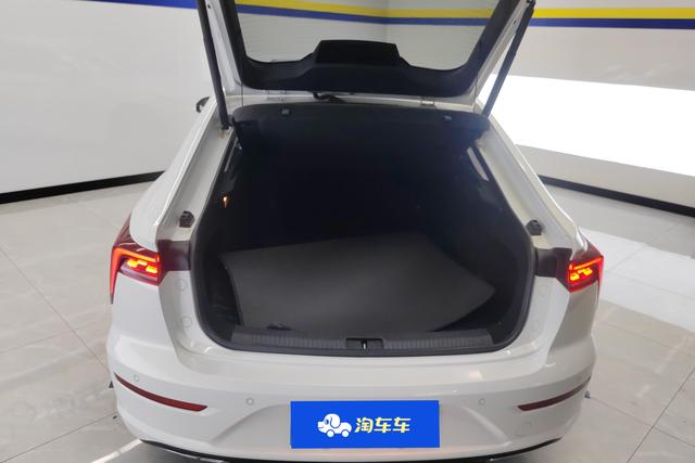 Pentium B70 2022 Белый из Китая, фото 3