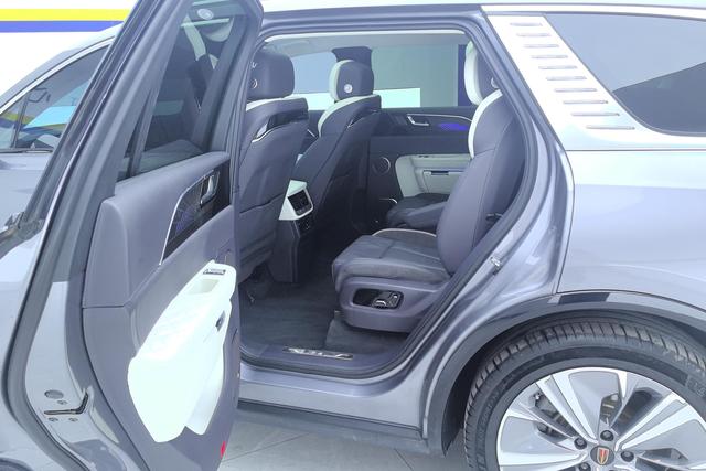 Red flag E-HS9 id 3816874 из Китая 15