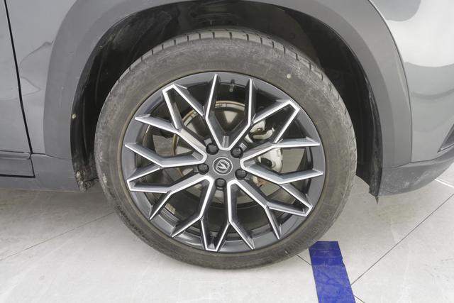 Changan UNI-T 2022 1.5 T Premium — фото 9