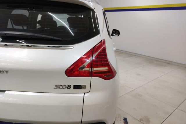 Peugeot 3008 2014 — фото 11