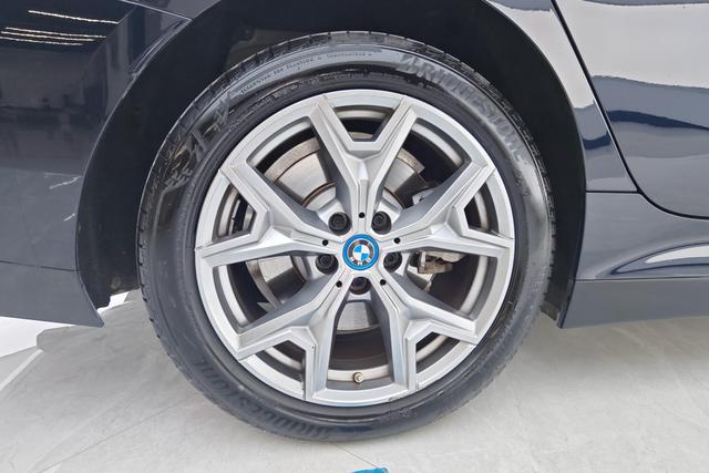 BMW i3 2023 — фото 12