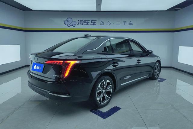 Red Flag Hongqi E-QM5 2021 — фото 3