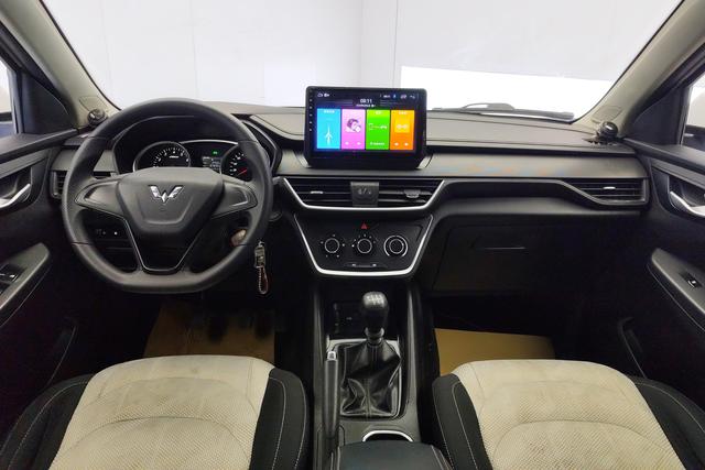Wuling Hongguang S 2018 — фото 13
