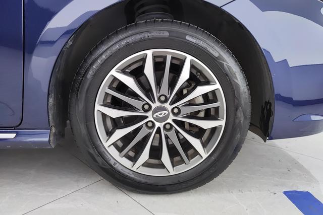 Chery 5 PLUS 2021 1.5 T CVT PLUS — фото 10