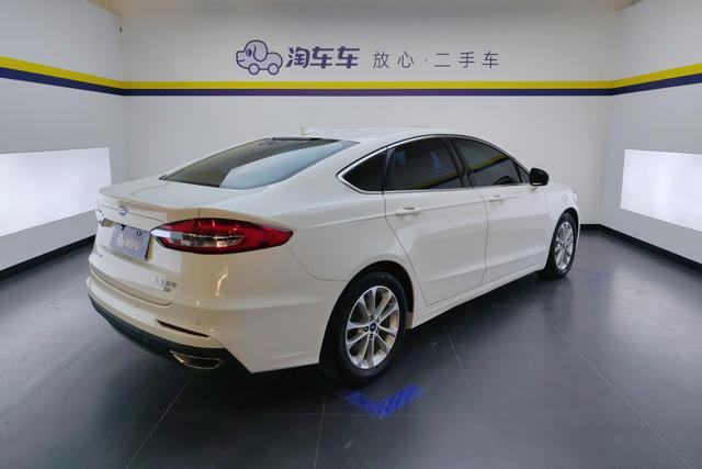 Ford Mondeo 2020 — фото 3