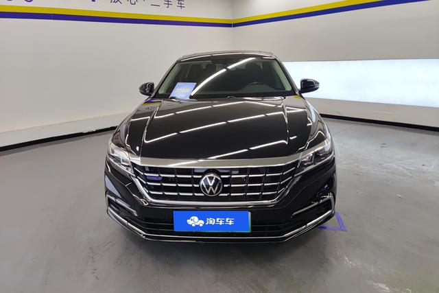 Volkswagen Passat PHEV id 3785847 из Китая 14