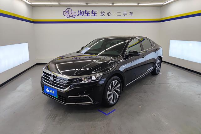 Volkswagen Passat PHEV id 3785847 из Китая 17