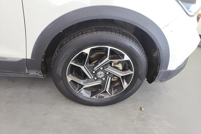 Dongfeng Fengshen Fengshen AX7 2019 — фото 8
