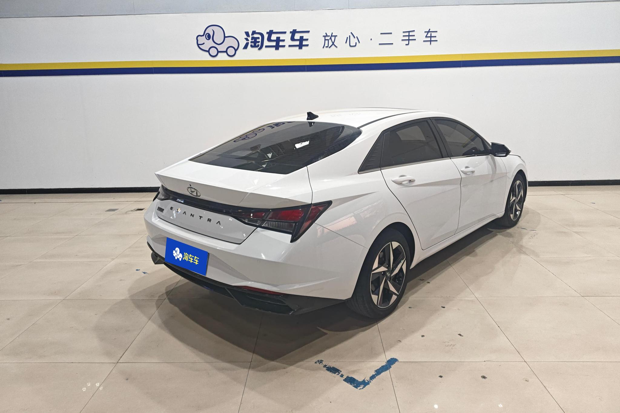 Hyundai Elantra 2022 1.5L CVT GLX Elite