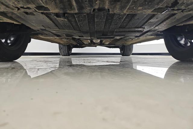 Dongfeng Fengshen Hao Han 2024 Черный из Китая