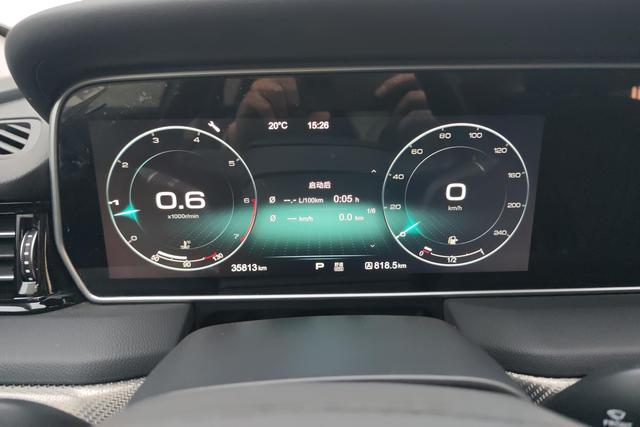 Red Flag Hongqi HS5 2019 — фото 13