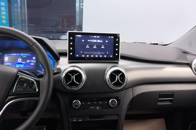 BAIC BJEV Baic New Energy EC5 2019 — фото 12