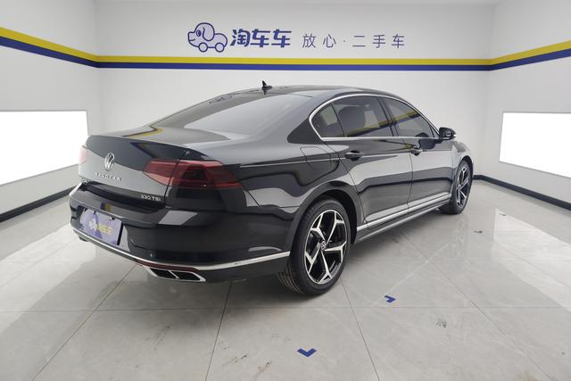 Volkswagen Magotan 2023 Черный из Китая, фото 4