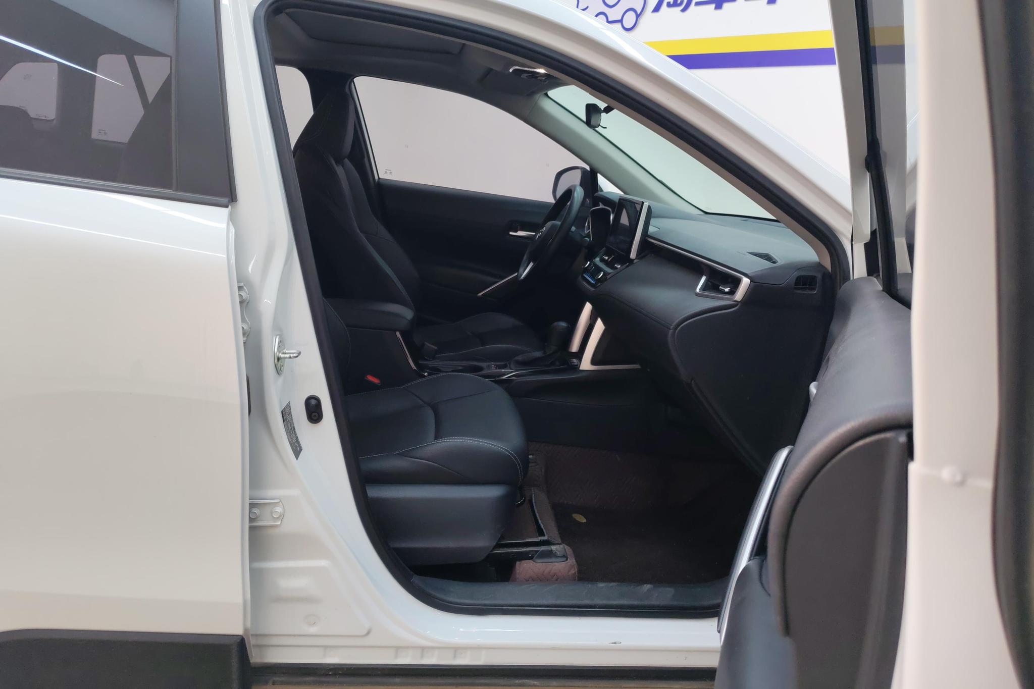 Toyota Frontlander 2022 2.0L CVT Luxury PLUS