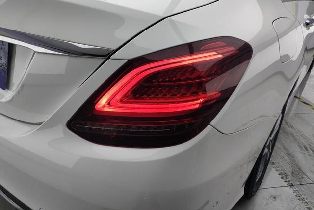 Mercedes Benz C-Class 2021 — фото 11