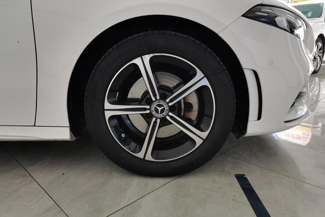 Mercedes-Benz A-Class 2022 A 200 L — фото 11