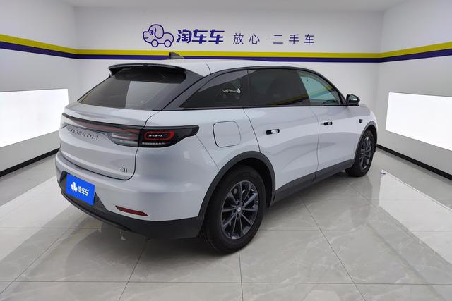 Leapmotor C11 Hybrid 2023 — фото 3