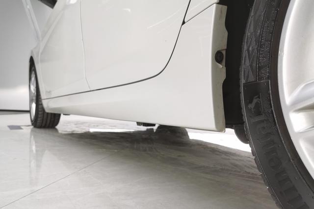 BMW 1 series 2023 Белый из Китая, фото 3