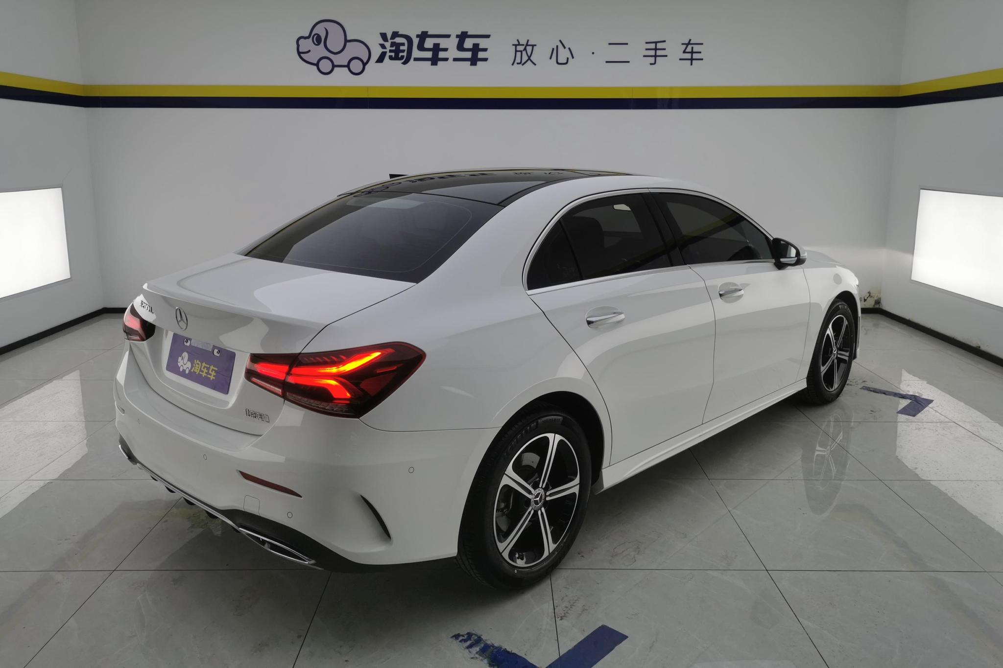 Mercedes-Benz A-Class A 2022 A 200 L Sport Fashion