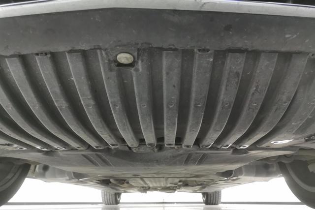 Mercedes-Benz E-class id 3784770 из Китая 11