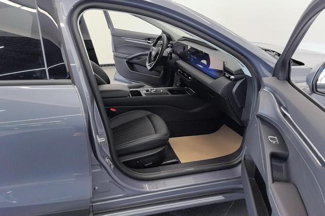 Ford Mondeo 2023 — фото 15