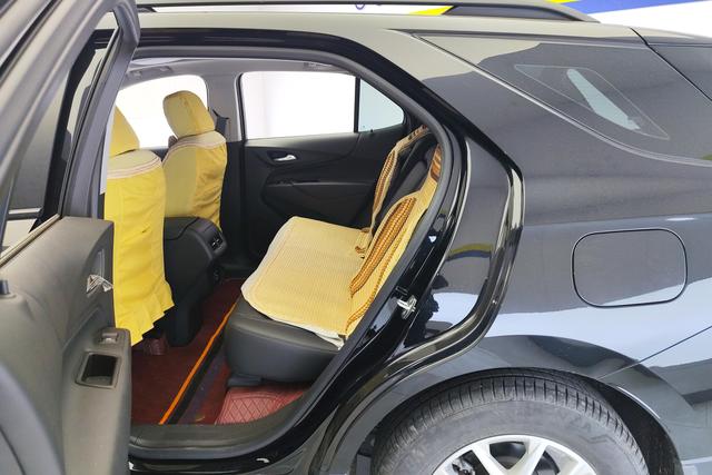 Chevrolet Explorer id 3810431 из Китая 14