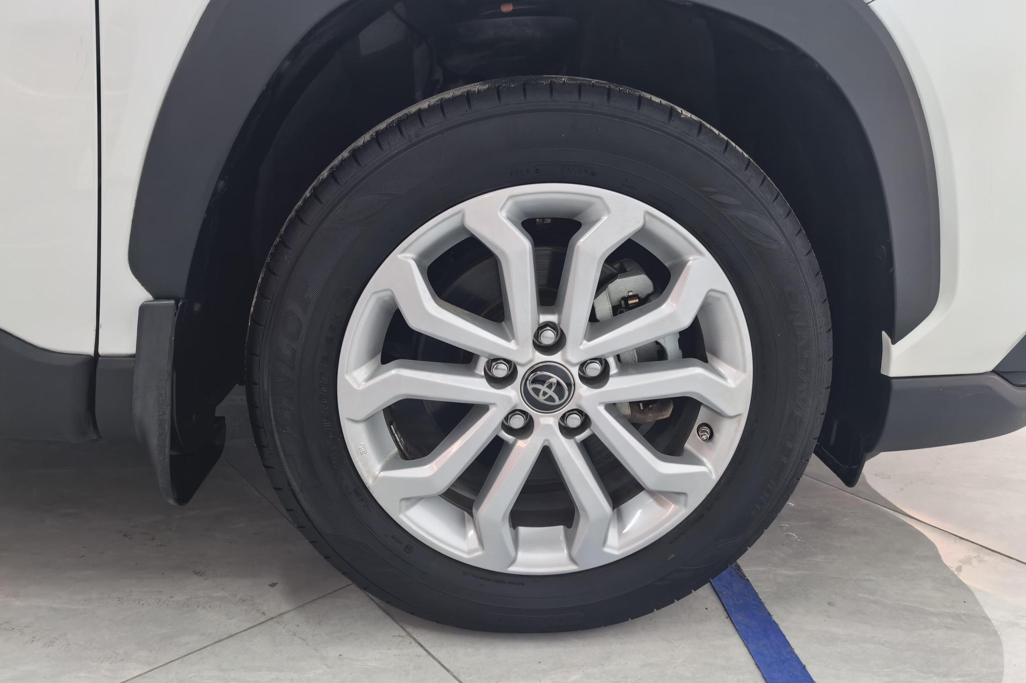 Toyota Frontlander 2022 2.0L CVT Lead